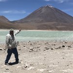 Laguna verde and volcano lycancabur | Photo taken by Alfredo H