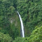 La Fortuna Waterfall | Photo taken by Laura M