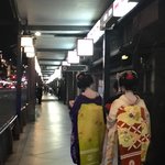 Geisha sighting in Gion | Photo taken by Louise I