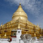 Shwezigon Pagoda | Photo taken by Su-Lin T
