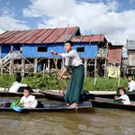 Rush hour on water! On a Sunday no less! Pupils rushing home from school! | Photo taken by Su-Lin T