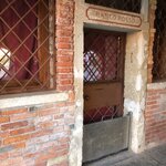 Red Bank doorway in the Ghetto of Venice | Photo taken by Dean C
