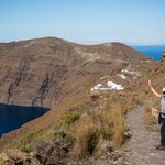 Ridge hike from Imerovigli to Oia | Photo taken by David B