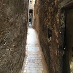 Narrow alleyways in Fès Médina  | Photo taken by Zareen A