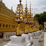 Shwezigon Pagoda | Photo taken by Su-Lin T