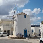 Windmill House in Marmara, Paros | Photo taken by Tom B