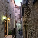 Alleyway in Hvar | Photo taken by Eva W