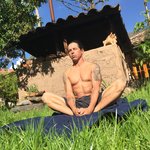 At ease at Aida’s  | Photo taken by Matt M