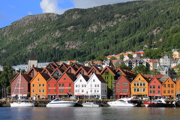 Explore Bergen with a Local