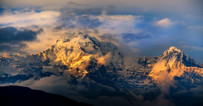 Drive to Kande [ 1 hour] ; Hike to Australian Base camp [ 2 hours ] 