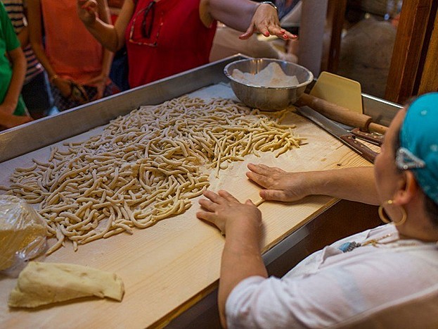 Cooking Class with Dinner in the heart of Florence