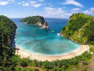 Family excursion to the most beautiful beaches of West Nusa Penida
