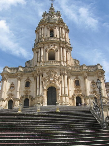 Val di Noto gems: Modica time at your leisure and  Ragusa guided visit