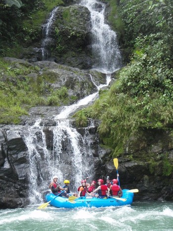 Overnight Rafting on Río Pacuare: Day 1
