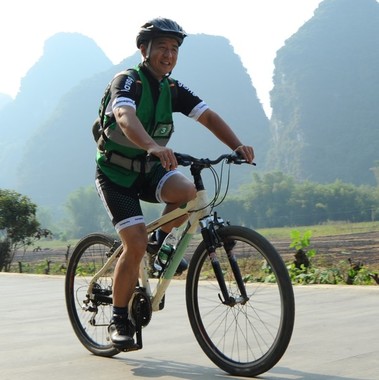 Travel specialist Yi Yang