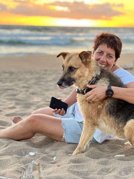 Profile photo for Loukia Leonidou