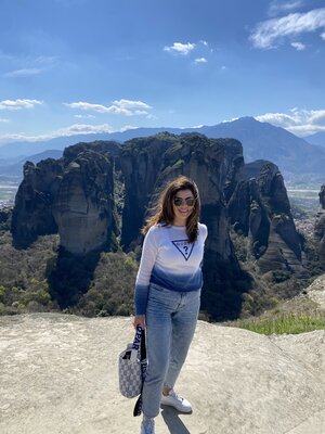 Travel specialist Elen Hakhverdyan