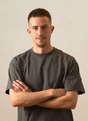 Travel specialist Hector Molina