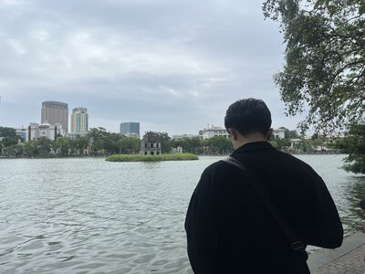 Travel specialist Long Dao
