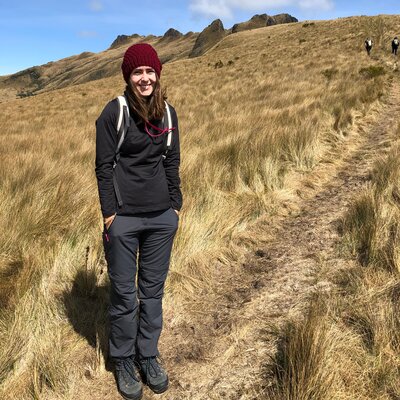 Travel specialist Linda Schulz