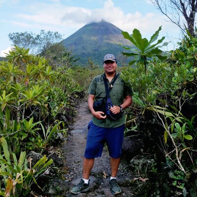 Travel specialist Bryan Leon