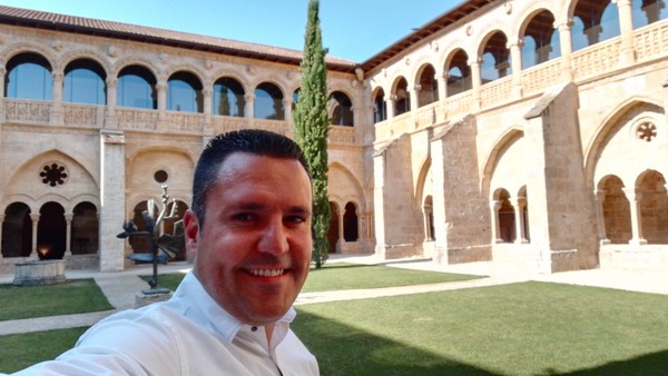 Travel specialist Elias Gonzalez Profile photo for Elias Gonzalez