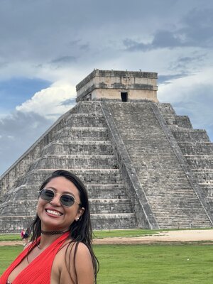 Travel specialist Karol de la Rosa